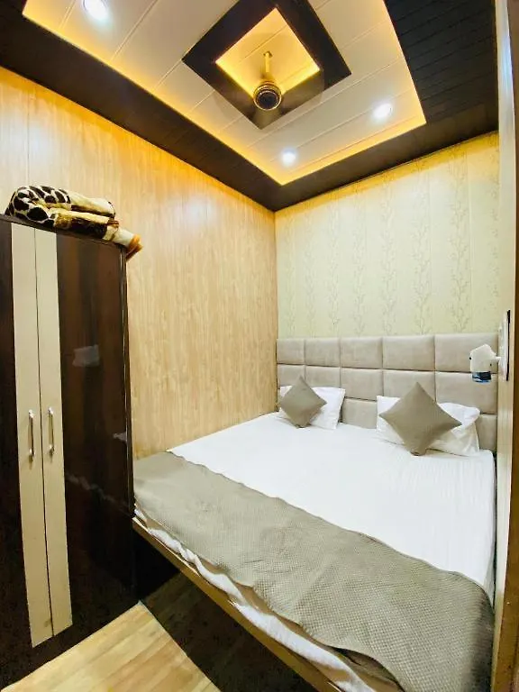 Namo Guest House Only For Indians バラナシ 0*,  インド